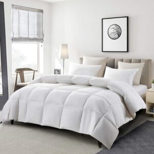 The goose down quilt is made of 90% white goose feather fiber + 10% white goose down fiber filling and 100% pure cotton fabric.