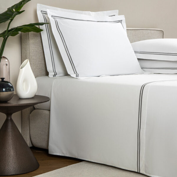 100% cotton satin three-piece bed sheet set - 图片 2