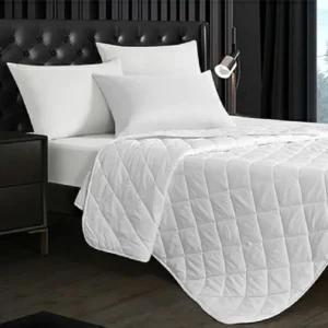 Thin corner binding mattress protector