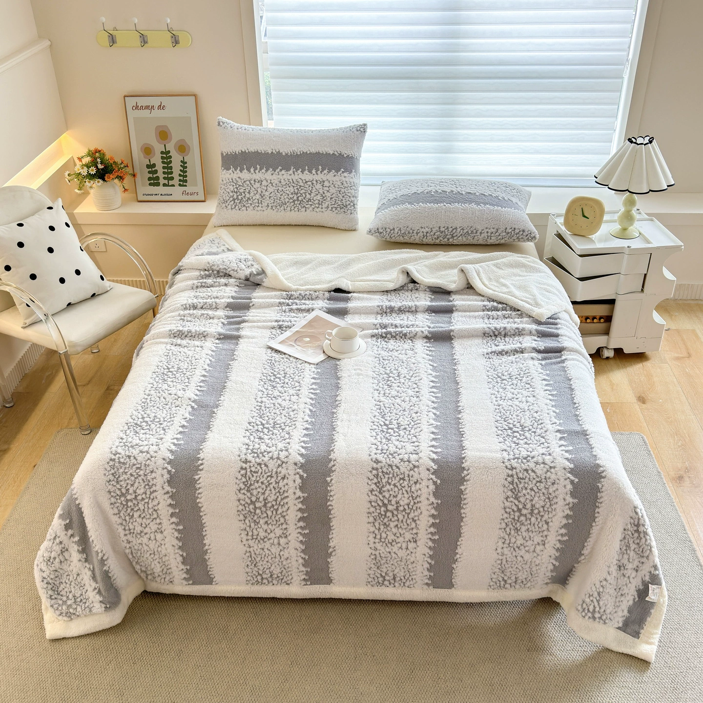 Pink Throw Blanket, 50x70 Soft Cozy Striped Throw Blankets for Couch, Sofa, Bed, Travel, Lightweight Fluffy Warm Plush Decorative Blankets for Women, Men,Kids Gift - 图片 6