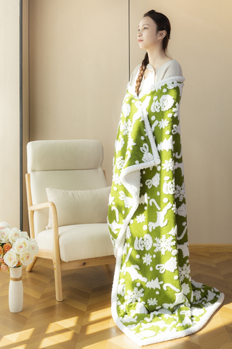 Custom topstitching 100%Polyester Soft Comfortable Jacquard Flannel Fleece Throw Portable Coral Joyous Character - Image 2