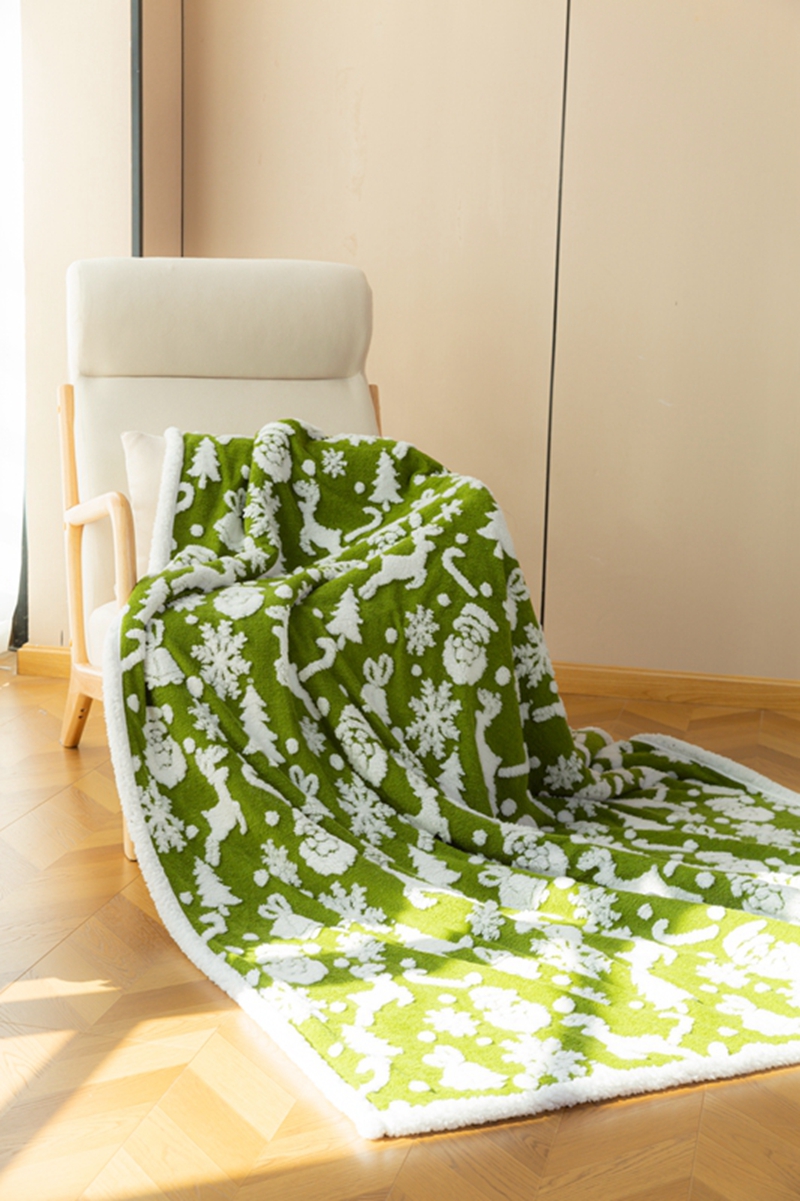 Custom topstitching 100%Polyester Soft Comfortable Jacquard Flannel Fleece Throw Portable Coral Joyous Character - Image 6