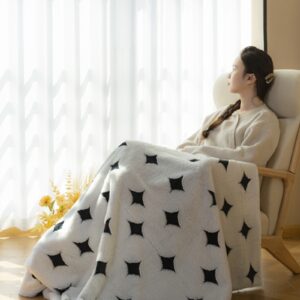 Faux Rabbit Fur Throw Blanket Solid Flannel Fleece Rabbit Fur Blanket 100% Polyester Super Soft Warm Household Nap Blanket