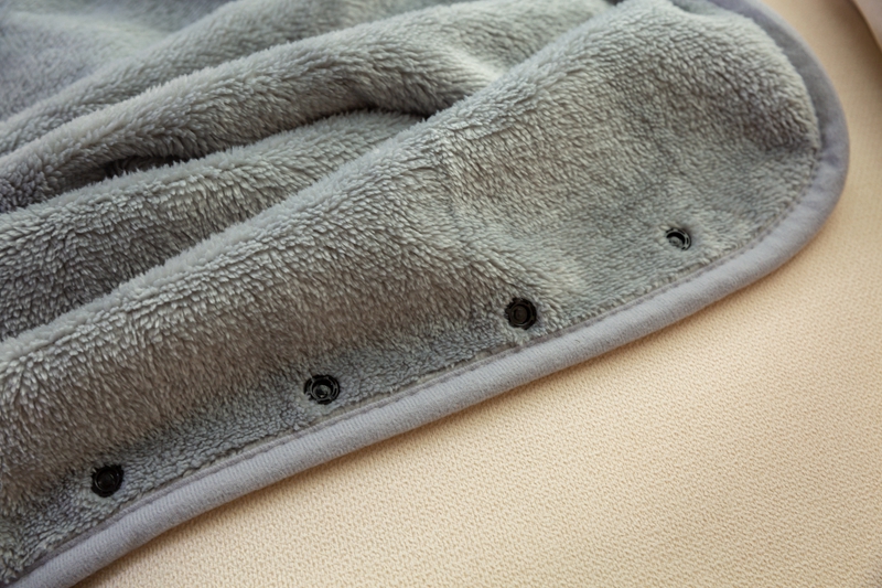 Soft Office Shawl Blanket Thickened Flannel Print Anti Dust Mite Modern Multi-functional Warm Nap Blanket Autumn Winter - Image 7