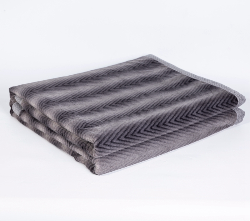 Thick Rabbit Faux Fur Fleece Blanket Warm Throw Blanket for Winter Couch Bed Sofa - Image 2