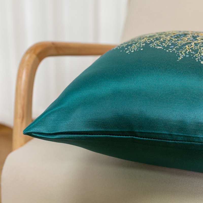 Luxury Pillow Cover with Smooth, Cool, Soft Embroidered Pillowcase Cushion Cover, Office Waist Protection, Bedroom Home Decor - Image 4