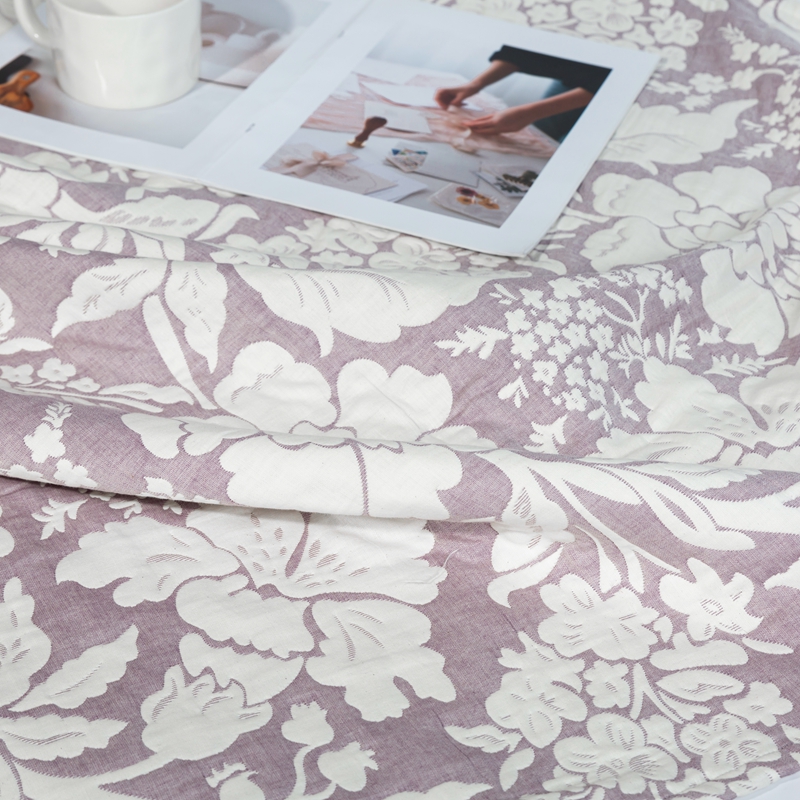 Eco-Friendly Bamboo 100% POLY Quilting Throw Comforter Bed Covers with Home Bedroom Using Bed - Image 2