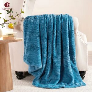 Orvetex Solid Color 100% Polyester Pineapple Plaid Knitting Decorated Faux Fur with Flannel Blanket Suitable for Office Sofas