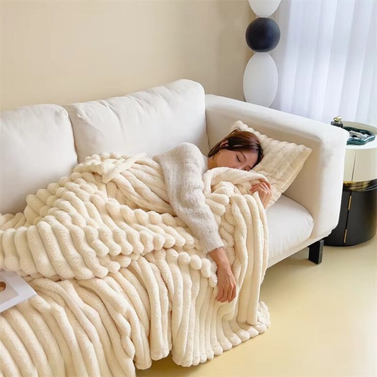 Private Label Blankets: How Brands Build Their Own Home Textile Products